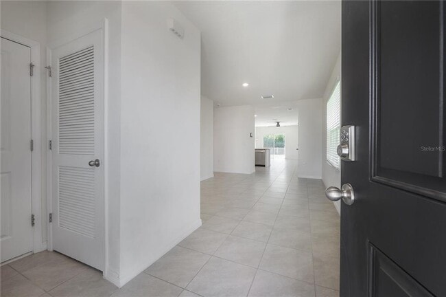Building Photo - 17042 Oval Rum Dr