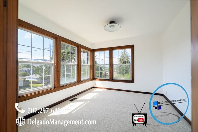 Building Photo - Spectaular Benicia 3 bedroom home