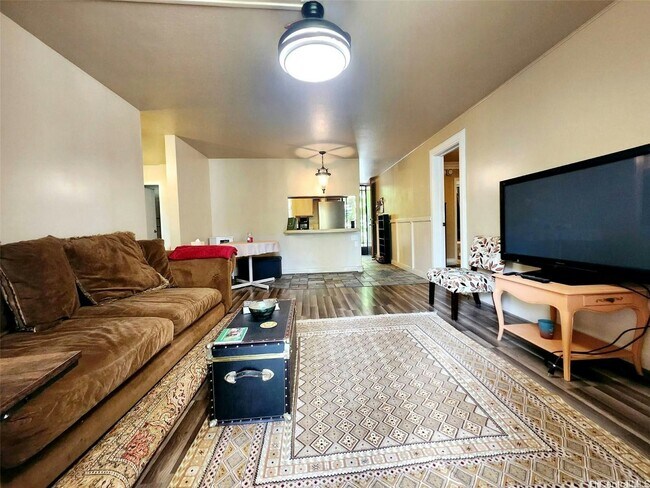 Building Photo - 95-273-273 Waikalani Dr