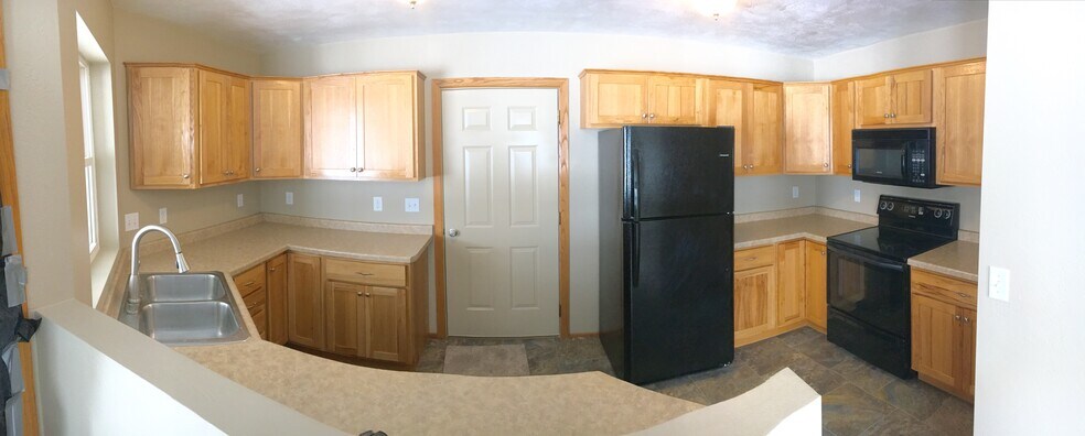 Building Photo - 325 Cordy Lane