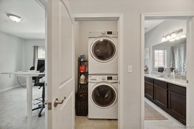 Building Photo - 5662 Arbor Chase Dr