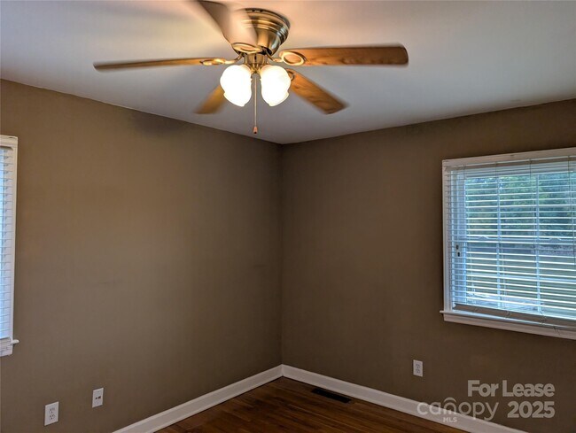 Building Photo - 155 Hamptons Cove Rd