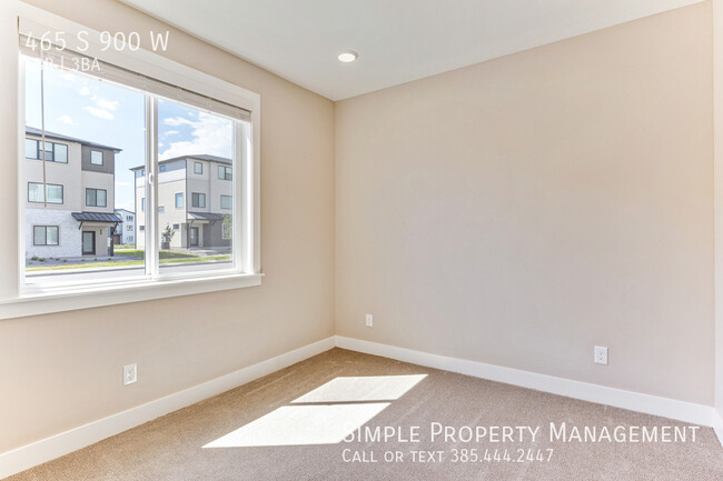 Building Photo - 465 S 900 W