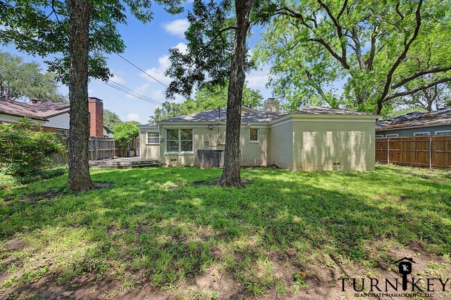Building Photo - Vintage Charm Meets Modern Comfort Fully Updated 1942 Home in Fort Worth's Ridglea Area