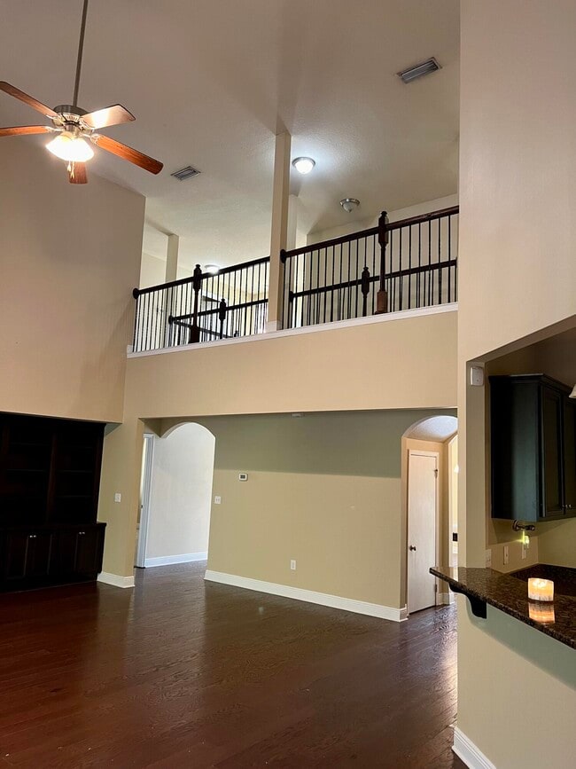 Building Photo - 68 Hemingway Ln