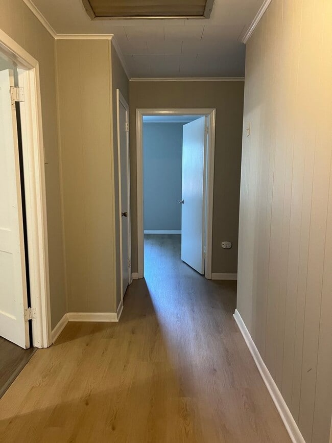Building Photo - 15221 NC-73