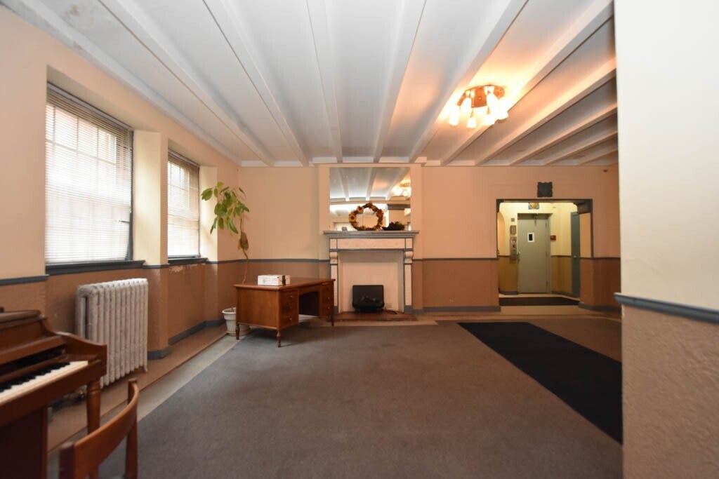 Building Photo - 3824 N Fremont St