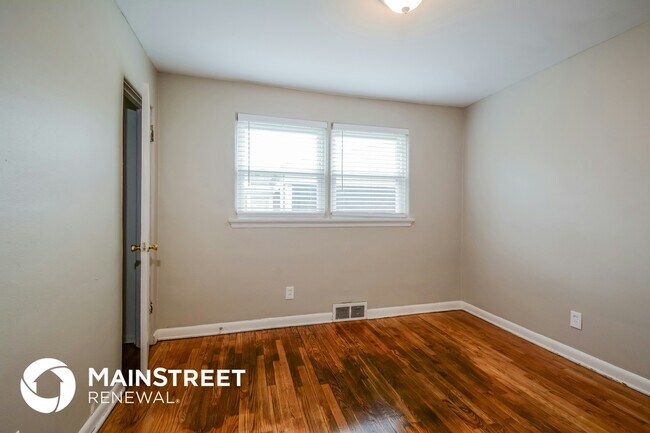 Building Photo - 1426 Faris Ave