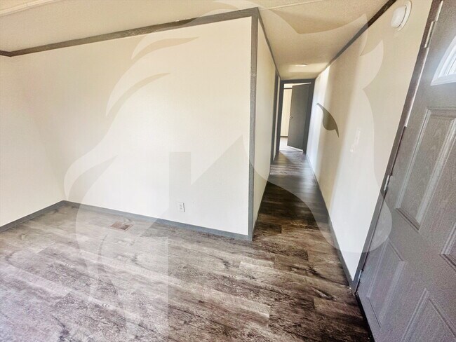 Building Photo - 3 Bedroom in great community in Woodward!