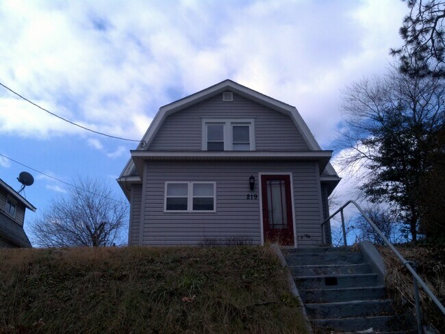 Building Photo - 219 Black Horse Pike
