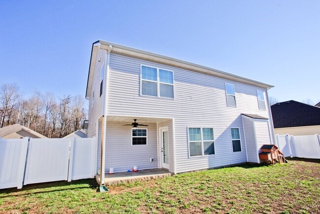 Building Photo - 1255 Magnum Dr