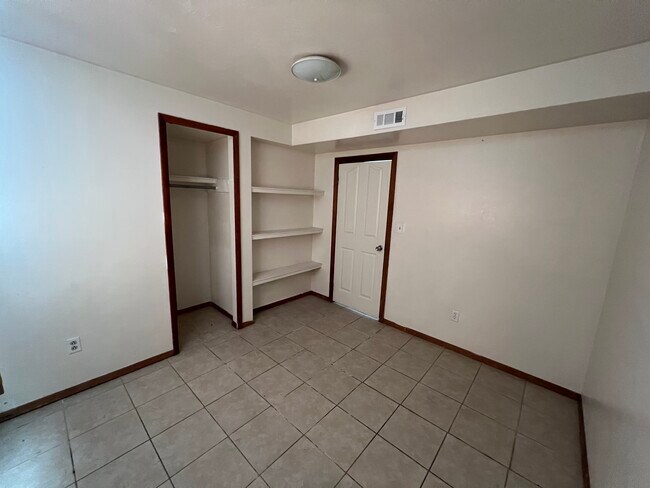 Building Photo - 2632 Penacho Cir