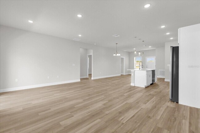 Building Photo - 3935 SW 151st Pl