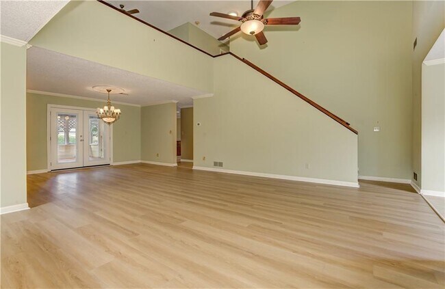 Building Photo - 60 Heartwood Dr NE
