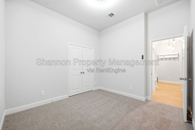 Building Photo - 7631 Cattail Shallows Ln