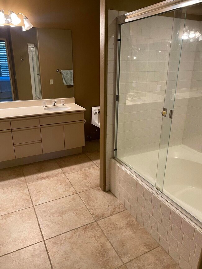 Building Photo - 54673 Oak-Hill