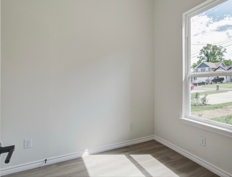 Building Photo - 15309 Coaltown Rd