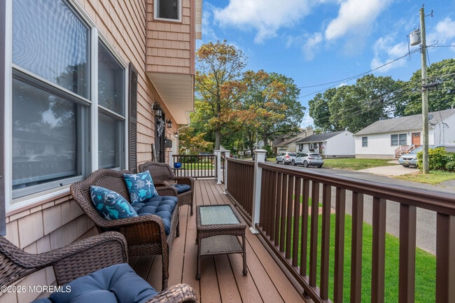 Building Photo - 11 Luppatatong Ave