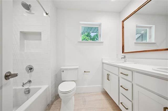 Building Photo - 204 Woodlawn Ct