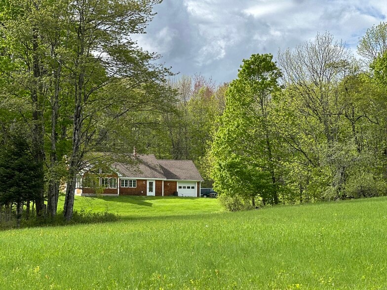 Building Photo - 398 Crummett Mountain Rd