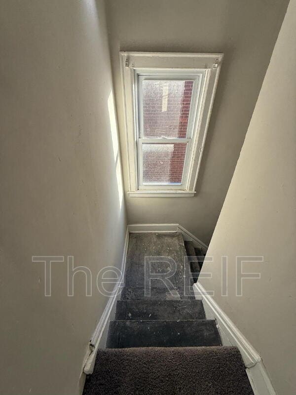 Building Photo - 16188 Lawton St