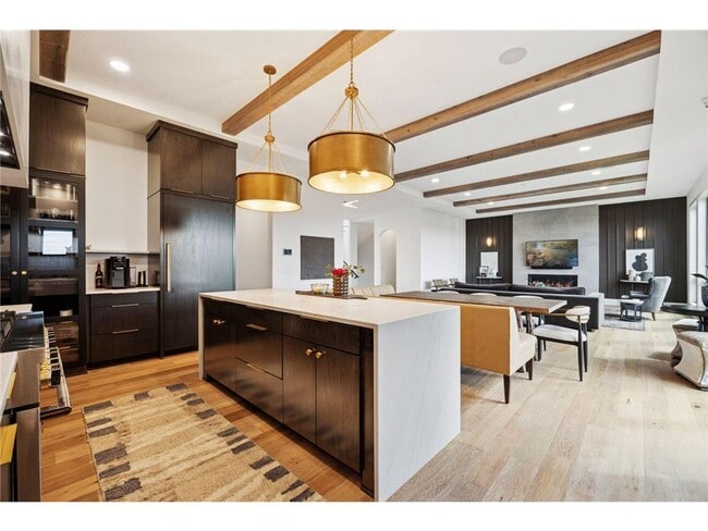 Building Photo - 6297 Yuma Ln N