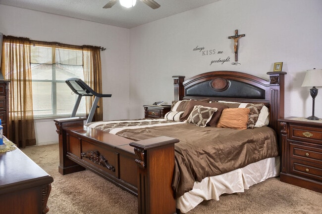 Building Photo - 401 Santorini Ct