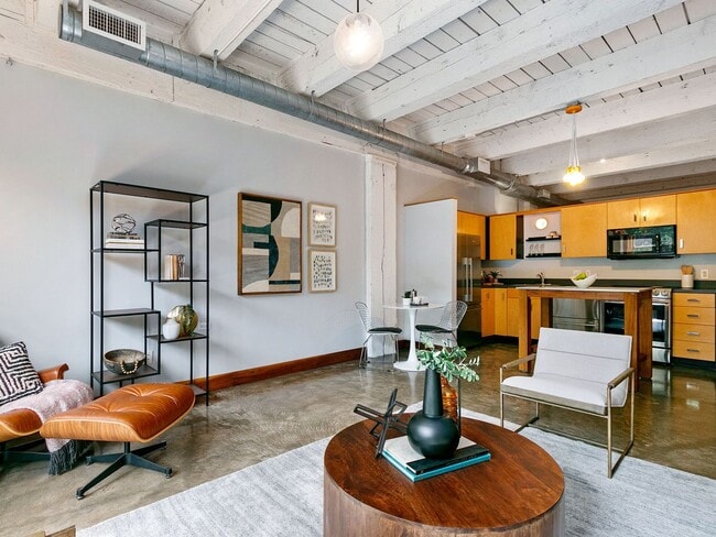 Building Photo - Historic Chown Pella Building - east facing Pearl District loft w/parking & storage