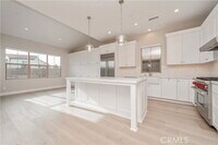 Building Photo - 128 Rimstone