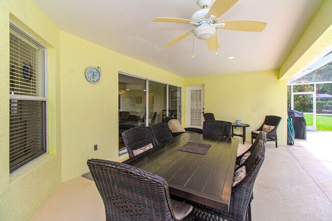 Building Photo - ** 4 BED-3 BATH PRIVATE SINGLE FAMILY POOL...