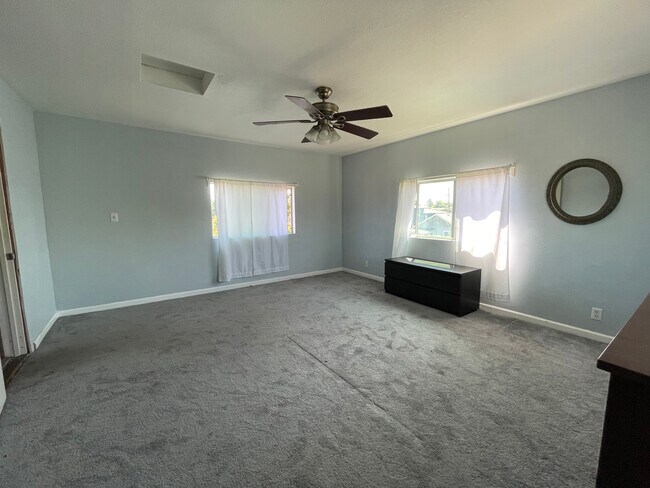 Back Bdrm 4 - 1230 Burnett St