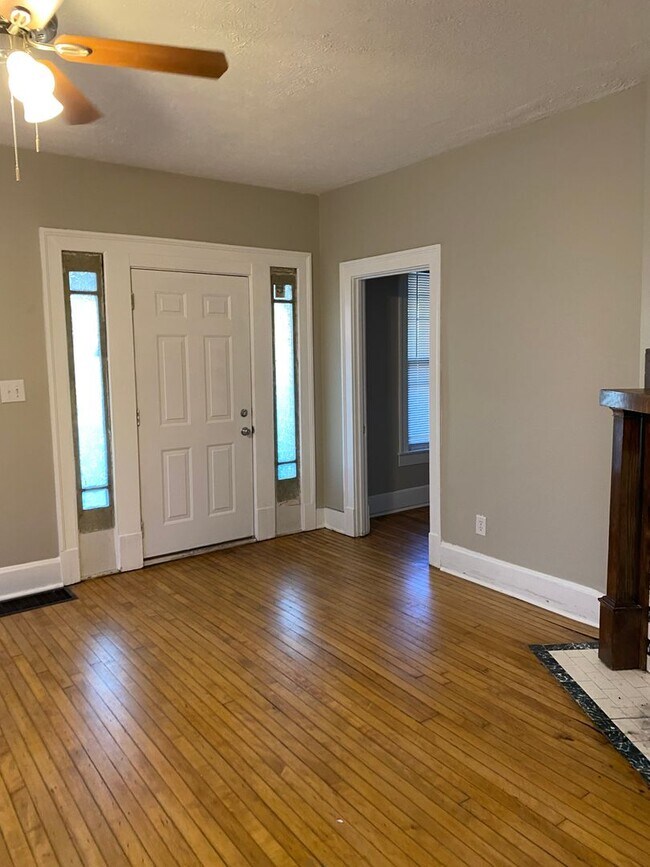 Building Photo - 486 Price Rd