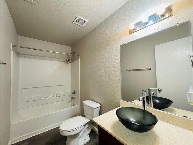 Building Photo - 1116 Canada Wild Dr