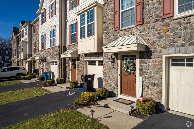 Typical Entrance - The Bluffs at Aberdeen