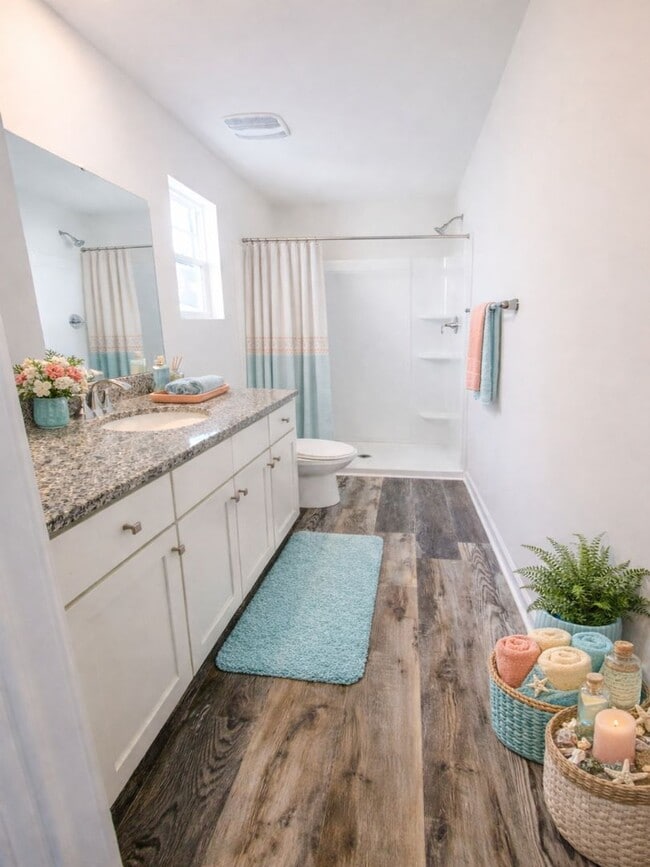 Building Photo - 3BR Townhome • Full Kitchen • Garage + Driveway