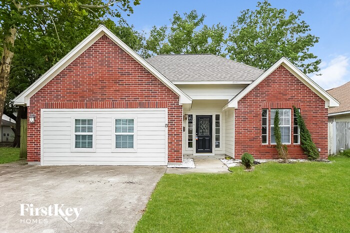 Primary Photo - 1226 Dutch St