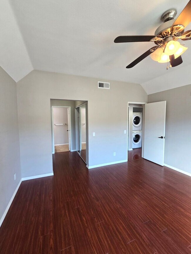 Building Photo - Spacious Remodeled Condo at River Colony Community in Mission Valley