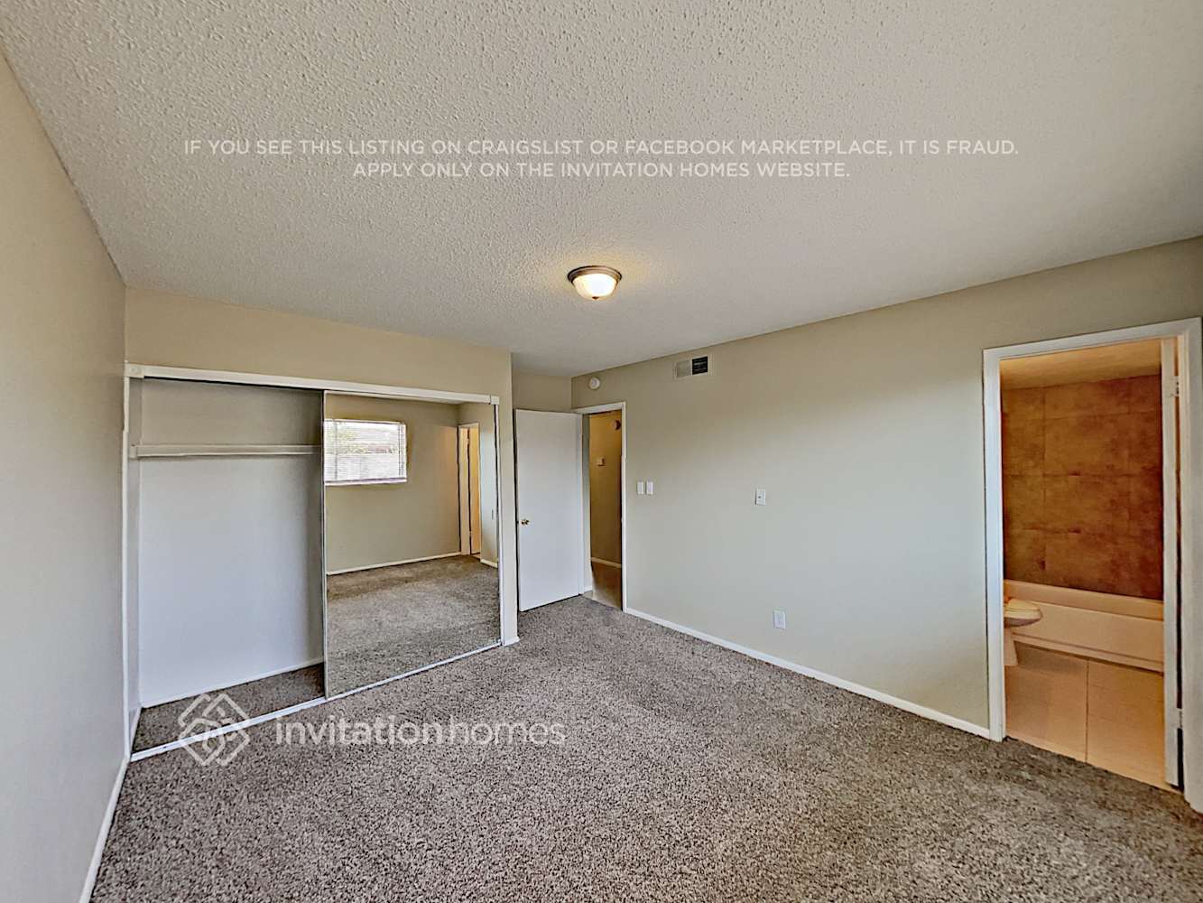 Building Photo - 7016 W Wilshire Dr