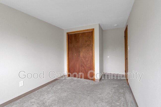 Building Photo - 5454 Creekside Ct