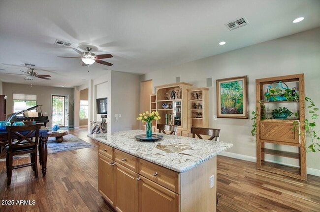 Building Photo - 7726 S El Camino Dr