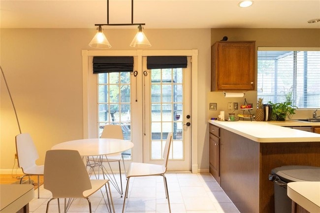Building Photo - 8514 Hot Springs Dr