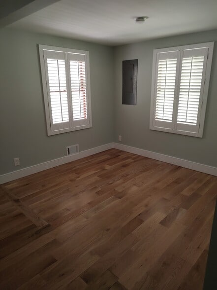 1st Bedroom - 2125 US-9