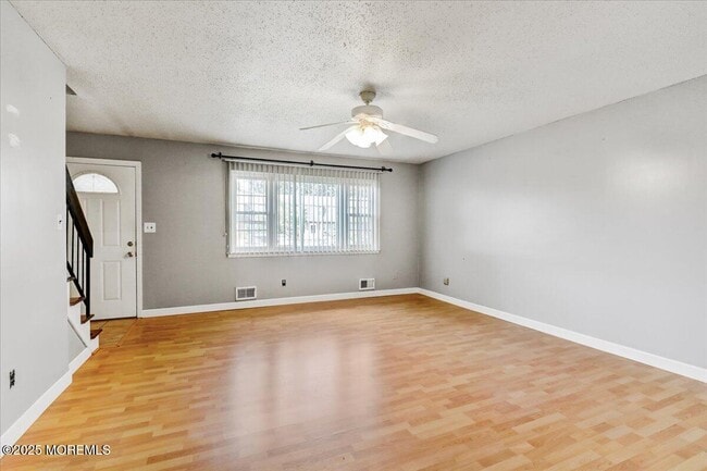 Building Photo - 604 Ezara Ct