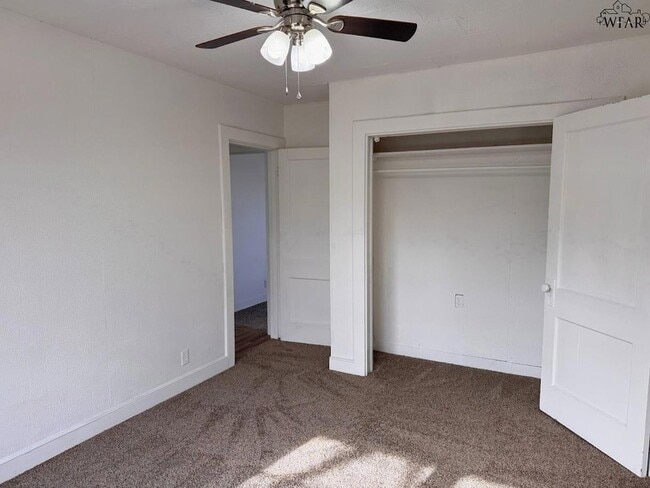 Building Photo - 2209 Talunar Ln