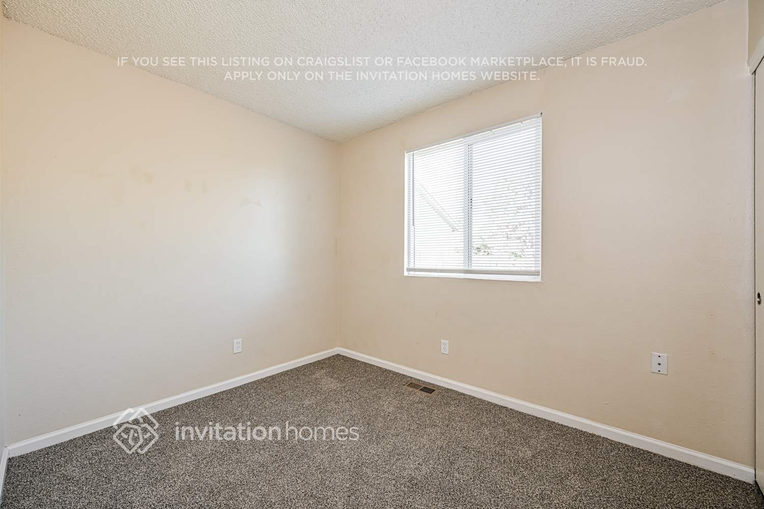 Building Photo - 16152 E Radcliff Pl