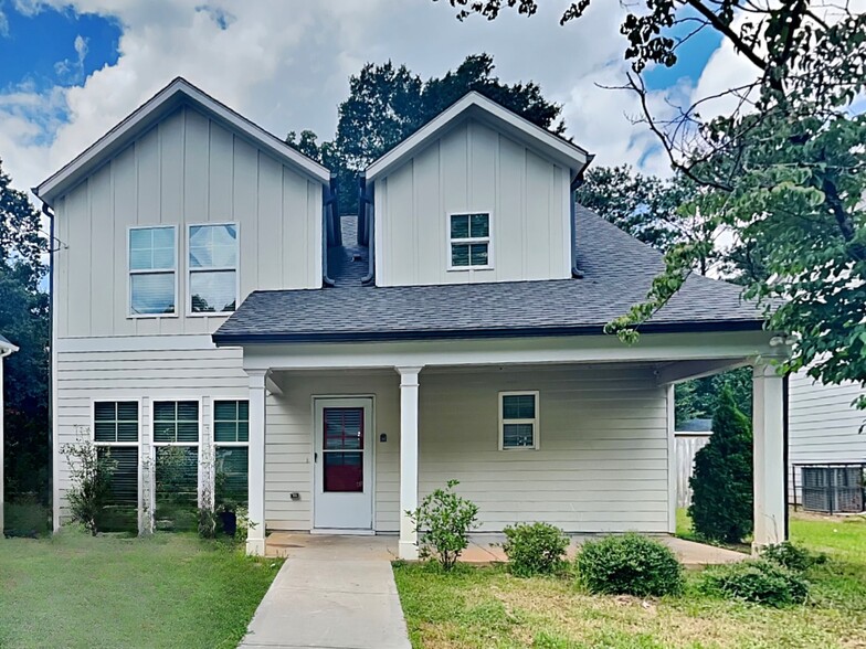 Primary Photo - 1110 Wedgewood Dr NW