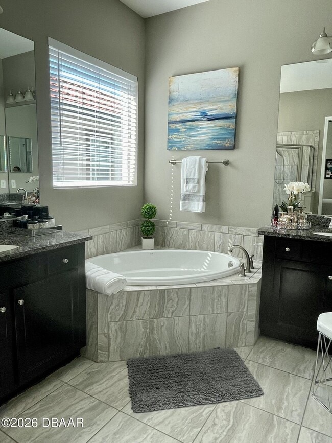 Building Photo - 71 Pienza Ave