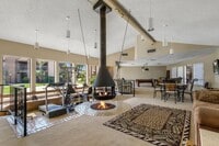 Building Photo - COMING SOON! Spacious 1 Bed 1 Bath Condo i...