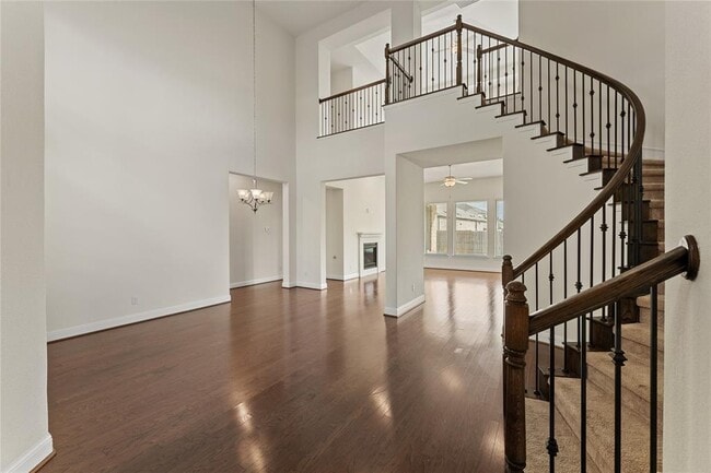 Building Photo - 5704 Monrovia Ln