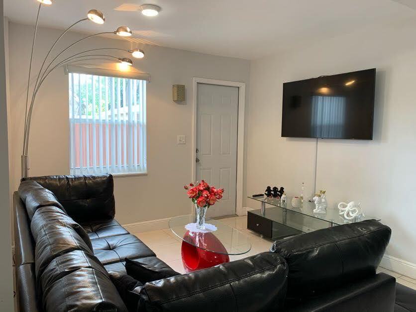 Building Photo - 372 NE 162nd St